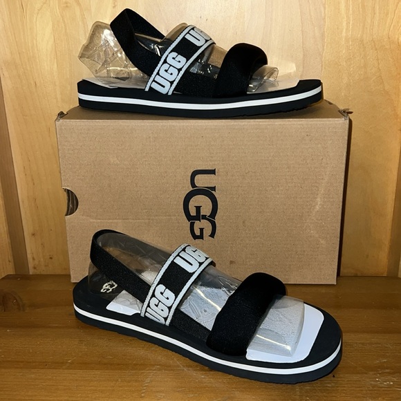 UGG K ZUMA Sling Girl’s Sandals NIB - Picture 2 of 3